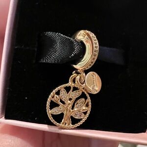 BNIB Authentic Pandora Sparkling Family Tree Dangle Charm in 24k Gold Plating